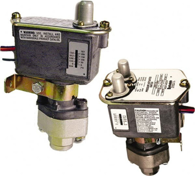 Sealed Piston Pressure Switch: 280 psi to 3000 psi, 1/4" NPTF Thread